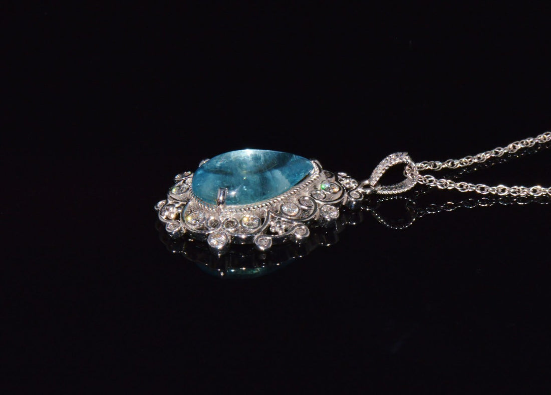 Certified Natural 6.97Cts VS F Diamond Aquamarine 18K Solid Gold Filigree Pendant Necklace