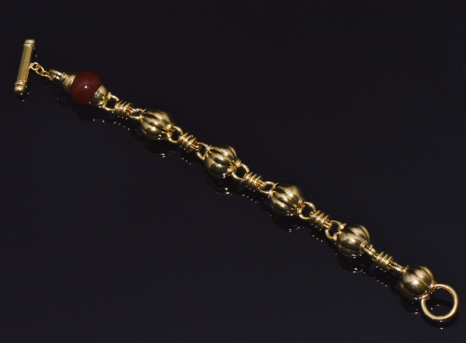 Estate Primavera Preziosi Italian Solid 18K Gold Carnelian Bead Fluted Ball Toggle Bracelet