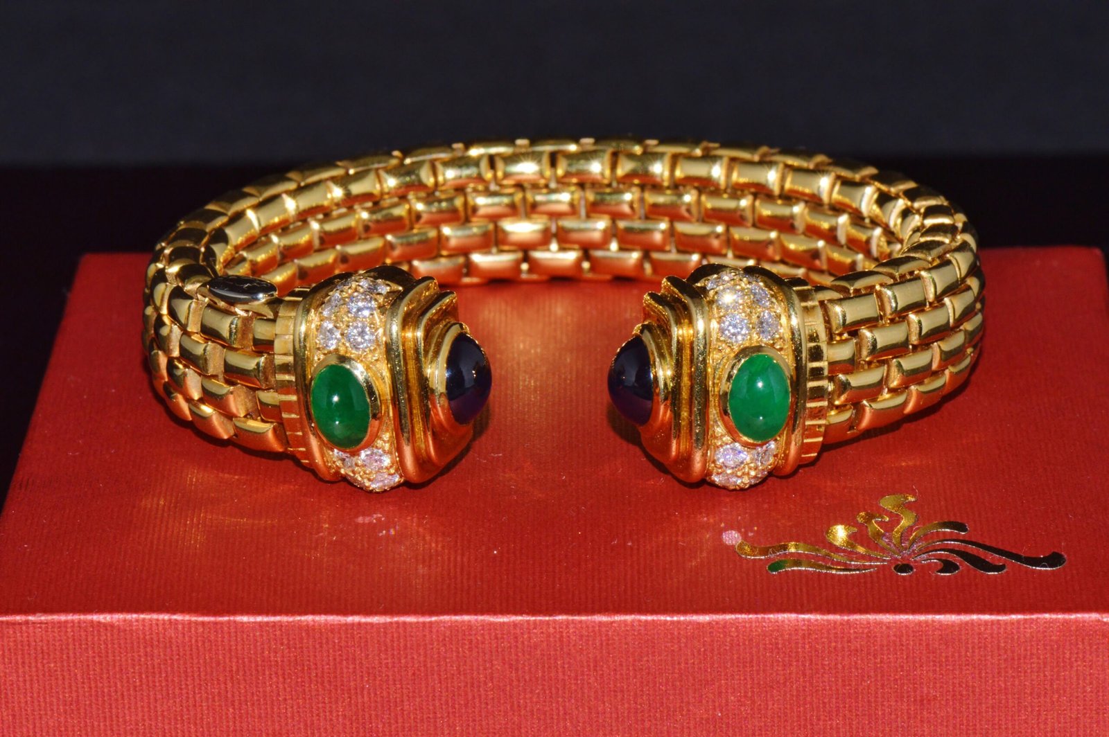 Vintage FOPE Flex’it Natural 5.20CT Diamond Sapphire Emerald 18K Gold Open Cuff Bracelet