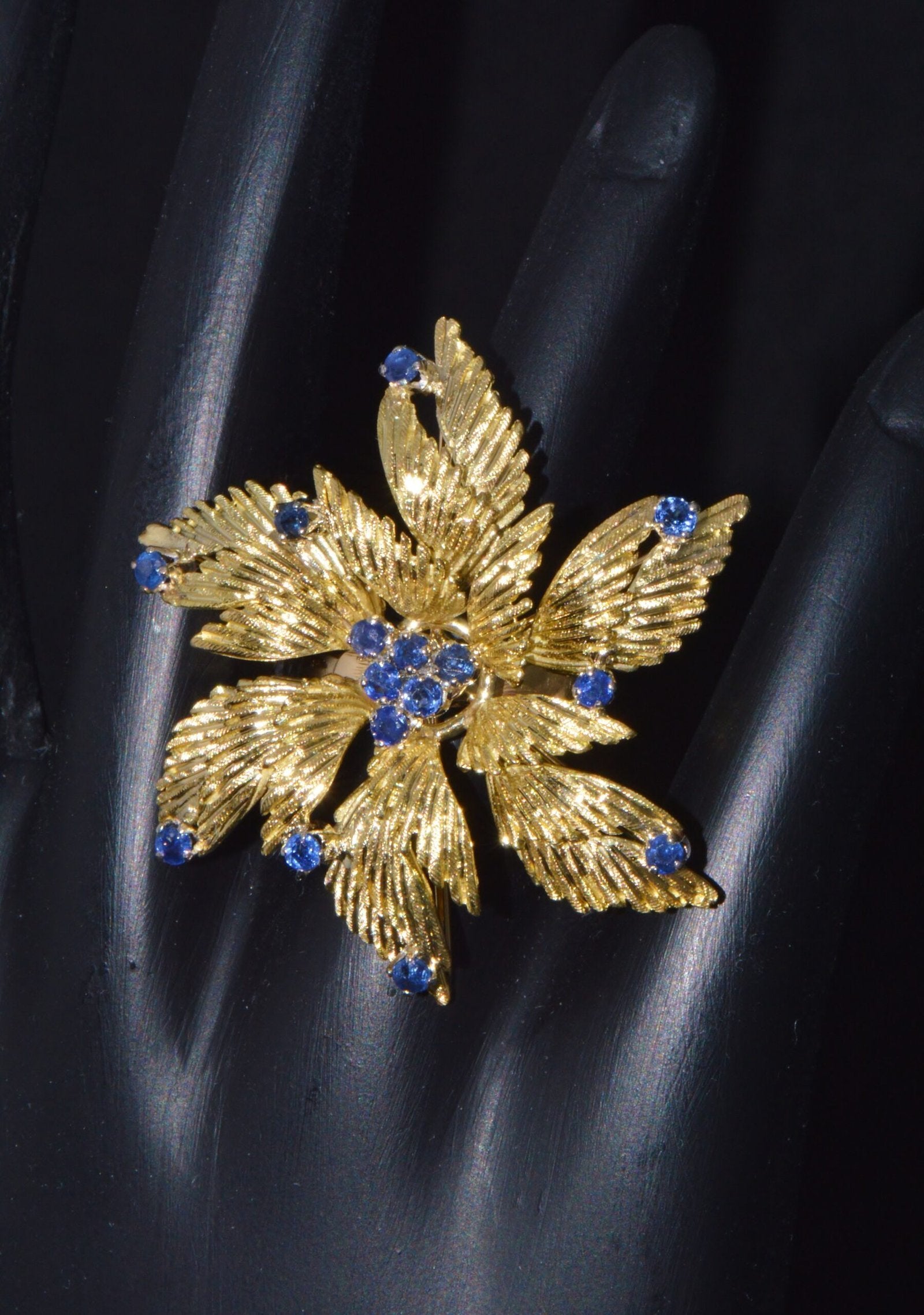 Gorgeous Natural 1.10Cts Sapphire 18K 750 Solid Gold Floral Cocktail Ring