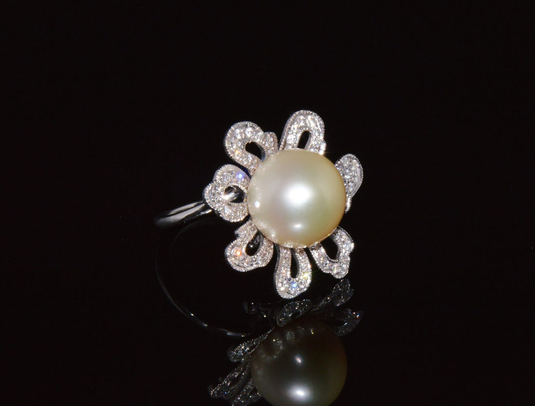 Certified Natural 0.88Cts VS F Diamond 14MM South Sea Pearl 18K Solid Gold Floral Ring