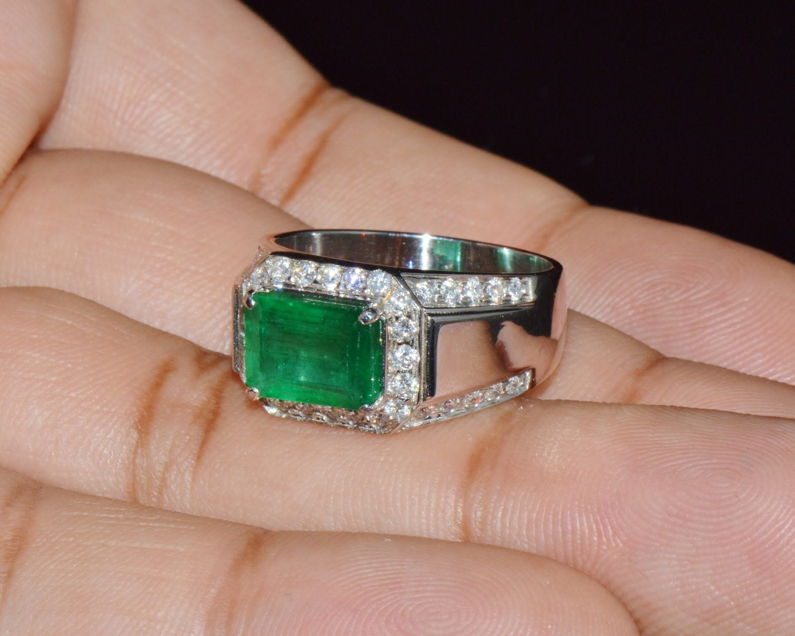 Certified Natural 2.91CTS VS F Diamond Emerald 18K Solid Gold Mens Womens Band Ring