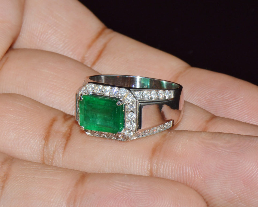 Certified Natural 2.91CTS VS F Diamond Emerald 18K Solid Gold Mens Womens Band Ring