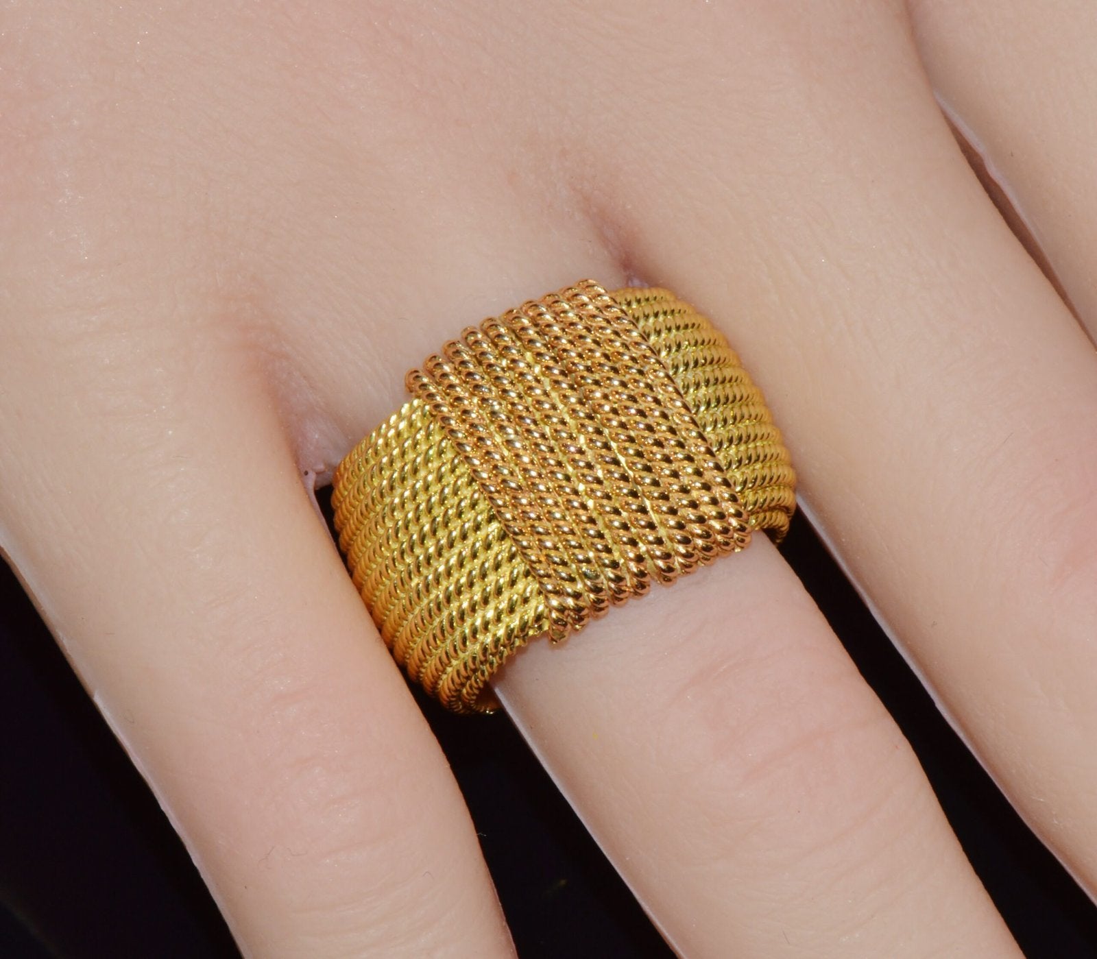 Authentic Vintage Roberto Coin Opera 18K Yellow & Rose Gold Wide Statement Band Ring with Hidden Ruby