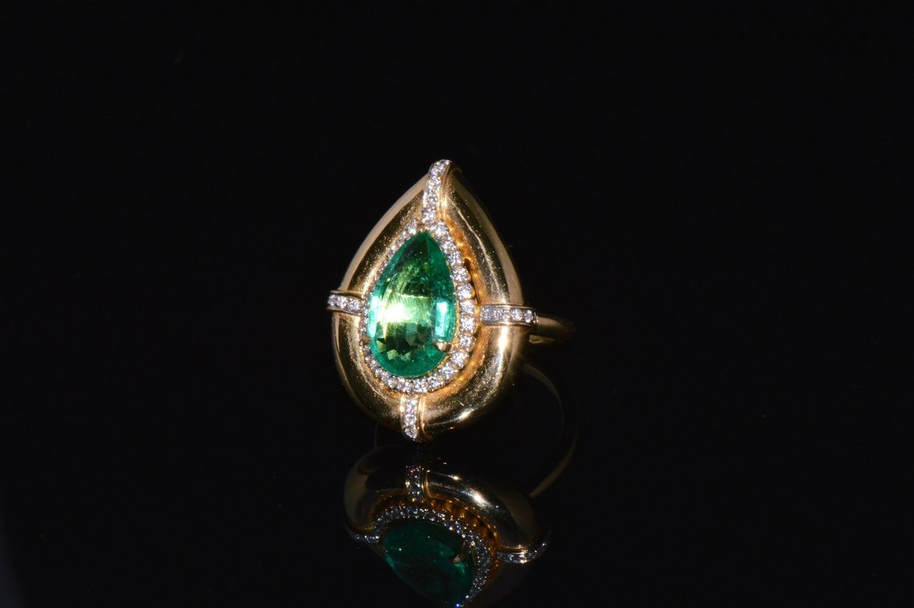 GIA Certified Natural 3.94CTS VS F Diamond Emerald 18K Solid Gold Cocktail Ring
