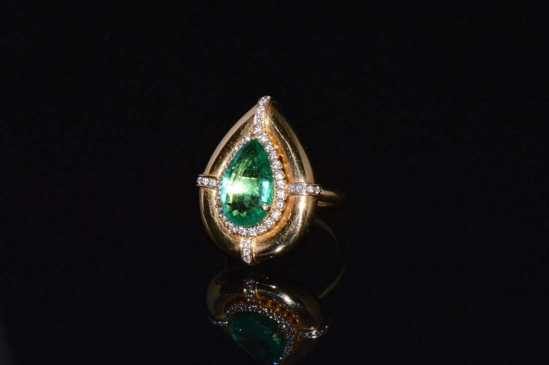 GIA Certified Natural 3.94CTS VS F Diamond Emerald 18K Solid Gold Cocktail Ring
