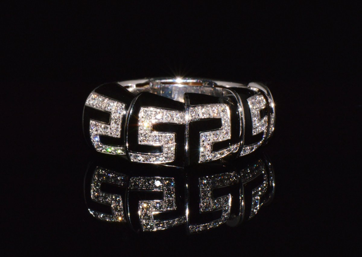 Vintage Roberto Coin Cobra 0.40CT Diamond Articulating Ring in Solid 18K White Gold