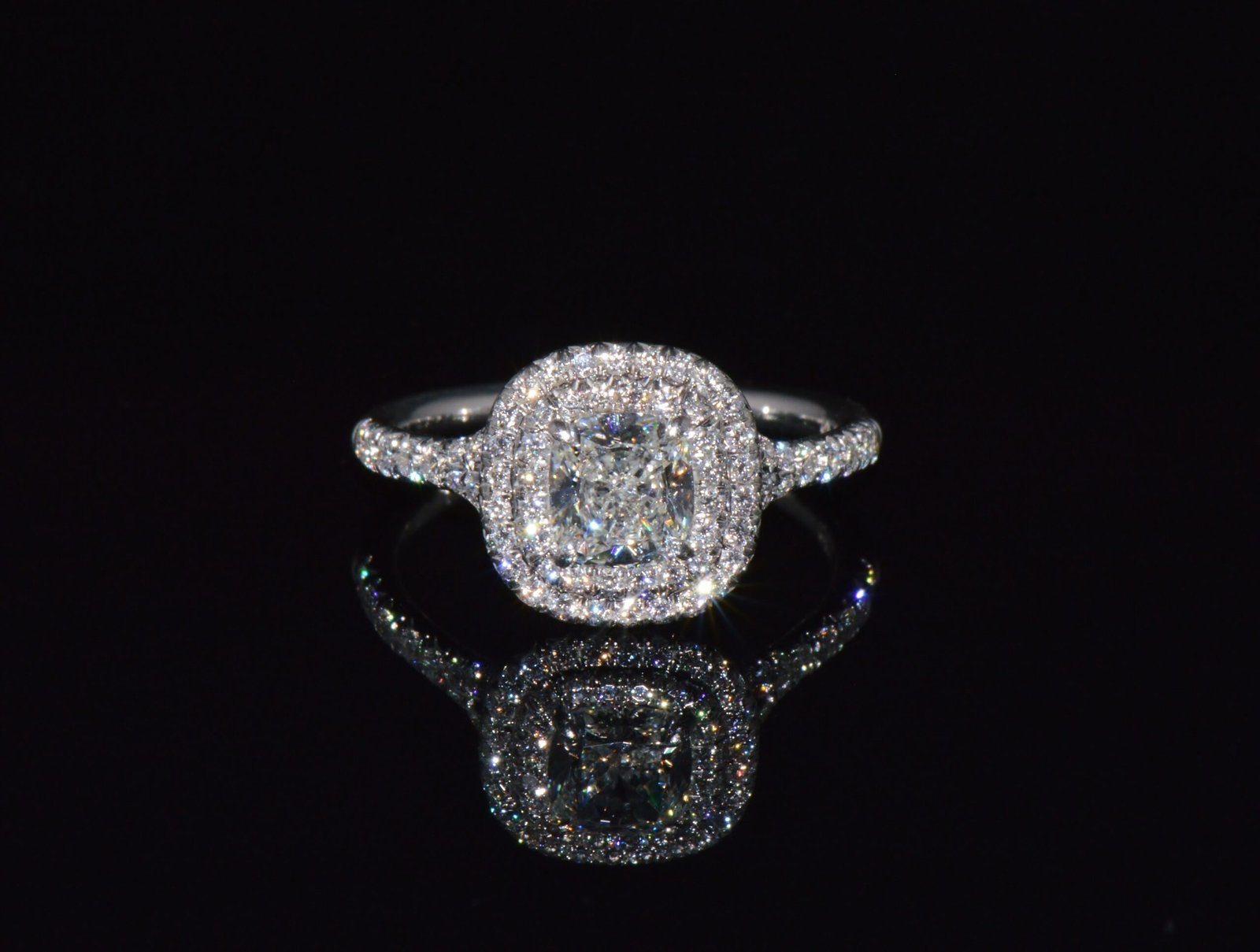 Genuine Tiffany & Co. Natural 1.30Cts Diamond Soleste 950 Platinum Engagement Ring