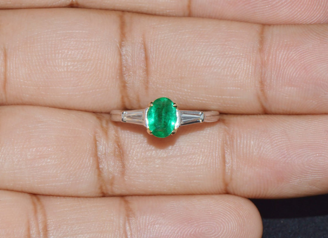 Certified Natural 1.13CTS VS G Diamond Emerald Platinum 18K Gold Three Stone Ring