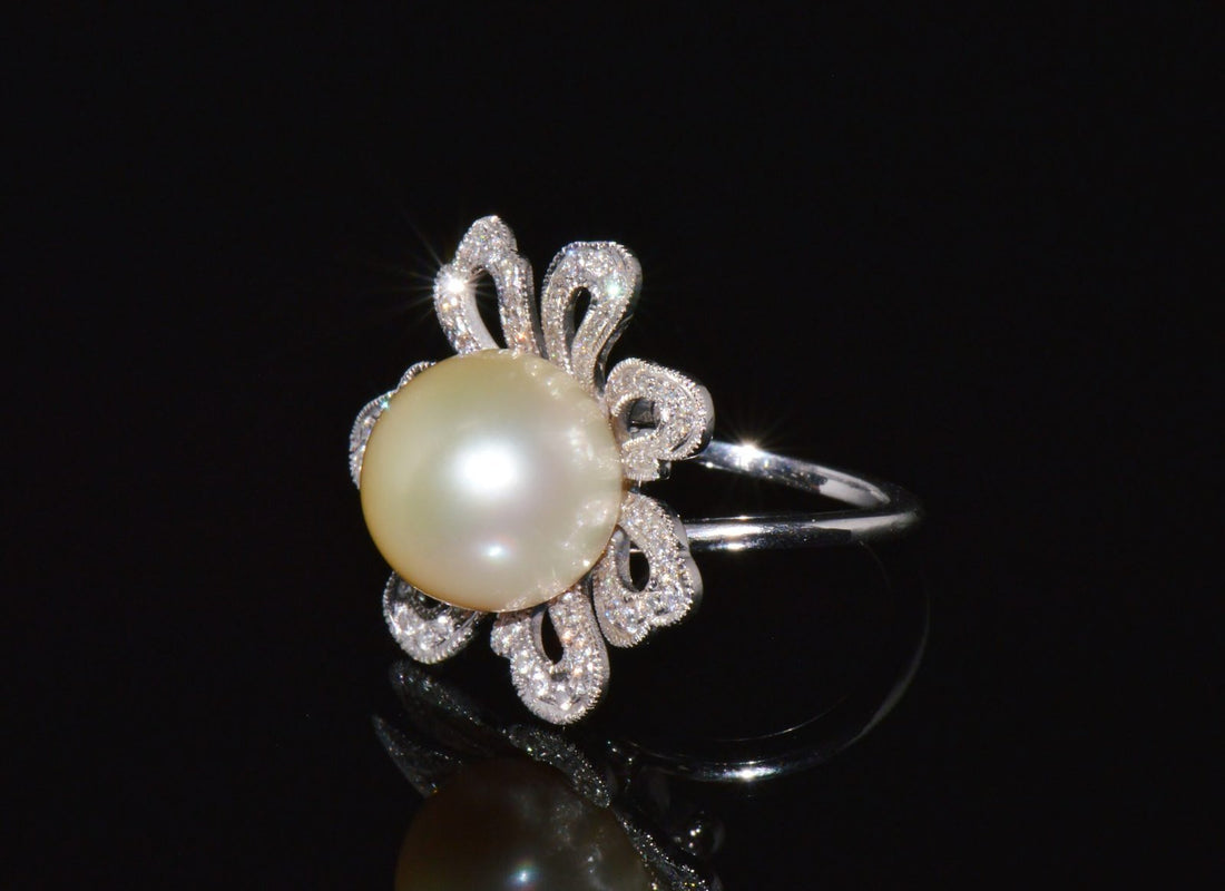 Certified Natural 0.88Cts VS F Diamond 14MM South Sea Pearl 18K Solid Gold Floral Ring