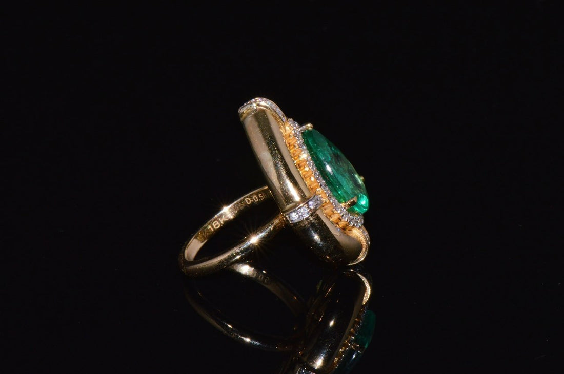 GIA Certified Natural 3.94CTS VS F Diamond Emerald 18K Solid Gold Cocktail Ring