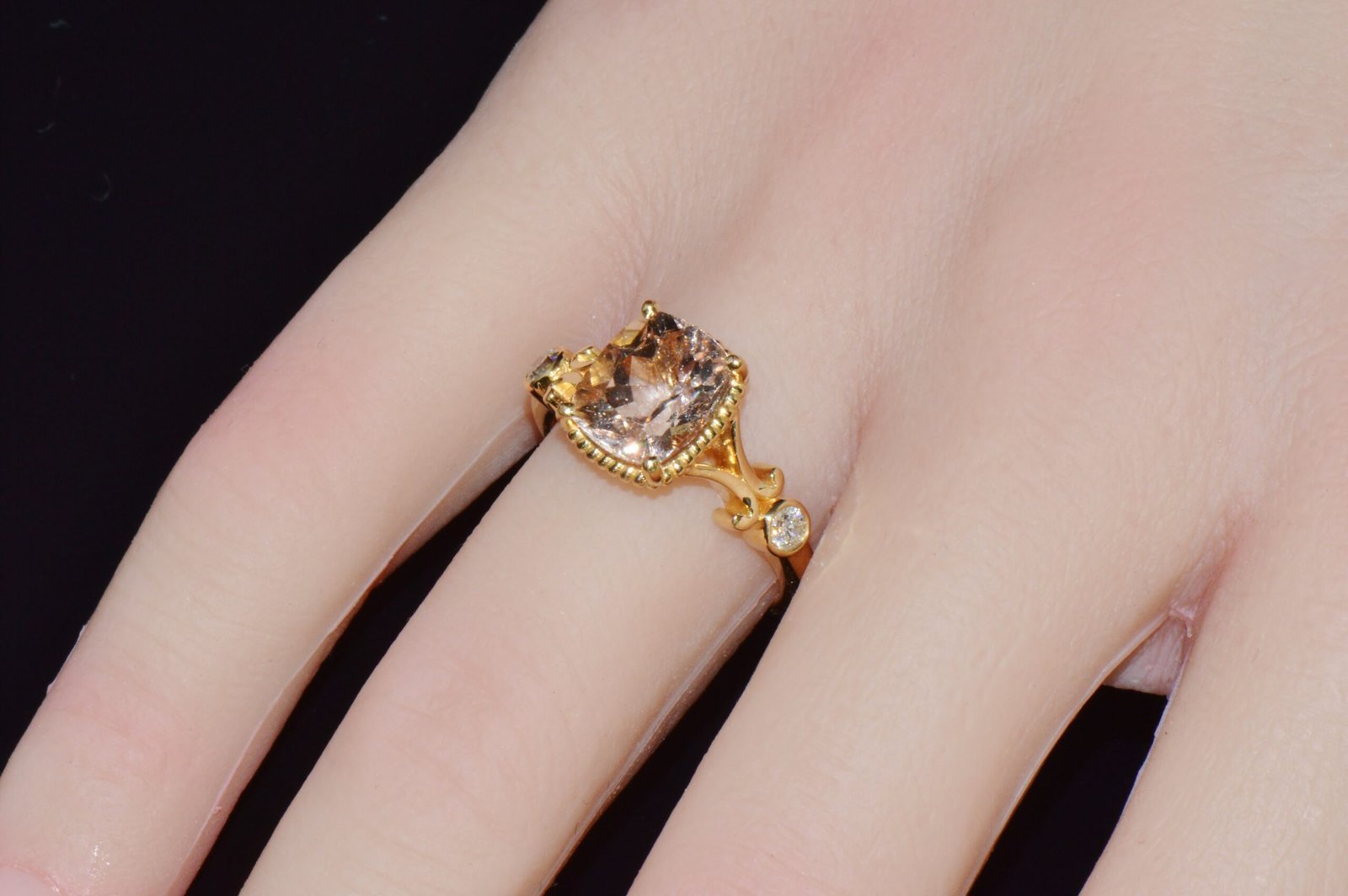 Certified Natural 2.82CTS VS F Diamond Morganite 18K Solid Gold Ring