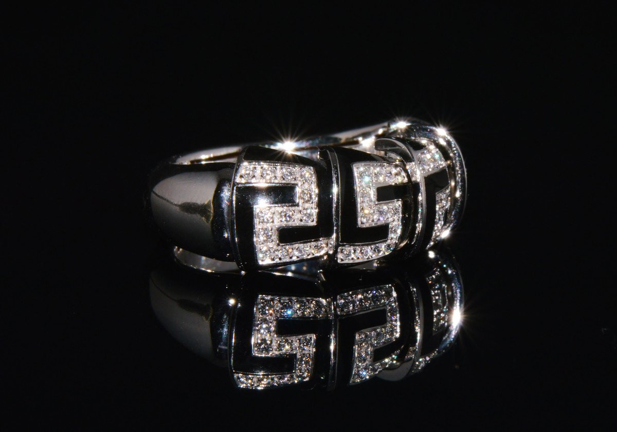 Vintage Roberto Coin Cobra 0.40CT Diamond Articulating Ring in Solid 18K White Gold