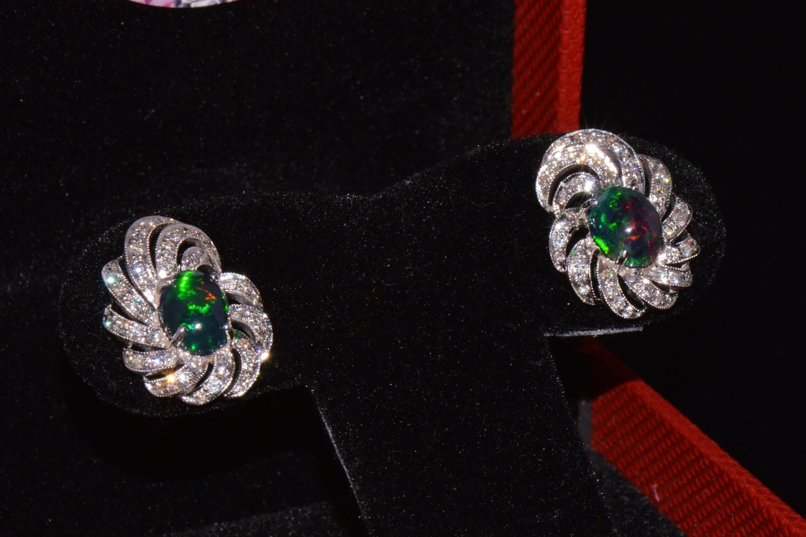 Certified Natural 3.45Cts VS F Diamond Black Opal 18K Solid Gold Cocktail Swirl Earrings
