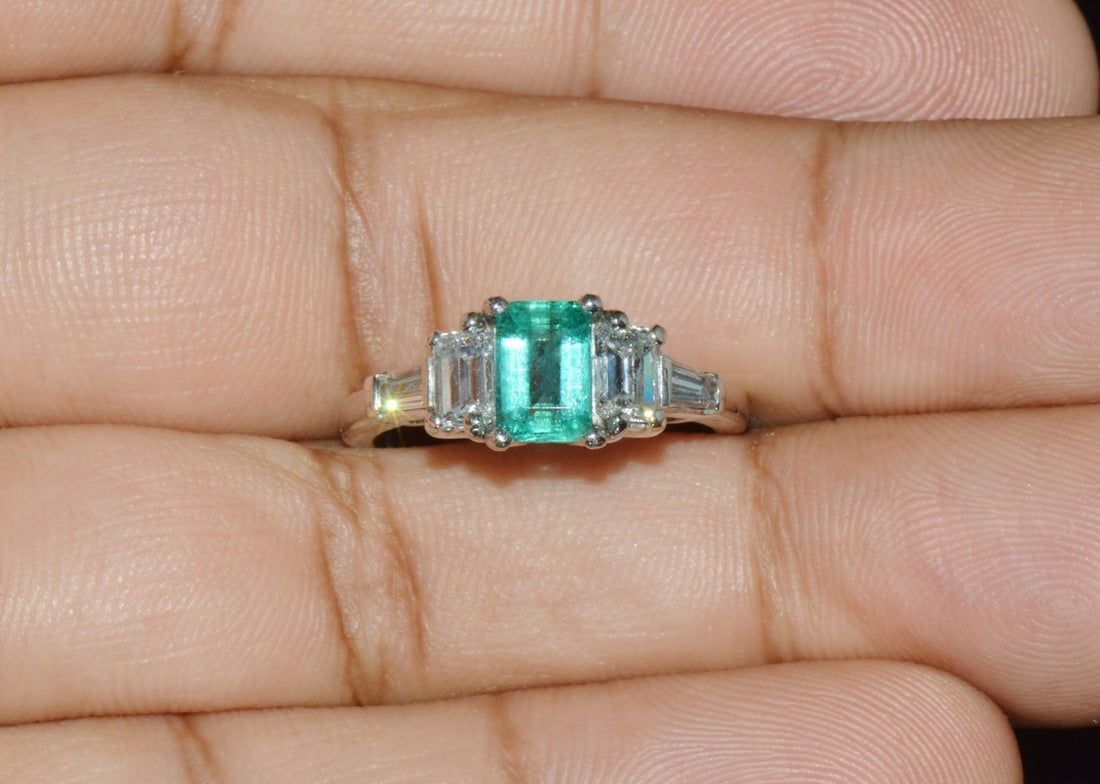 Certified Natural 2.08CTS VS F Diamond Emerald Platinum Five Stone Ring