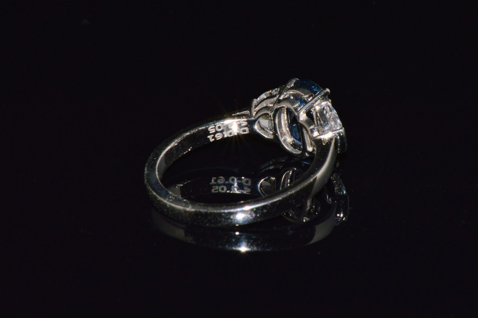 GIA Certified Natural 2.66CTS IF D Diamond Cornflower Blue Sapphire 950 Platinum 3 Stone Ring