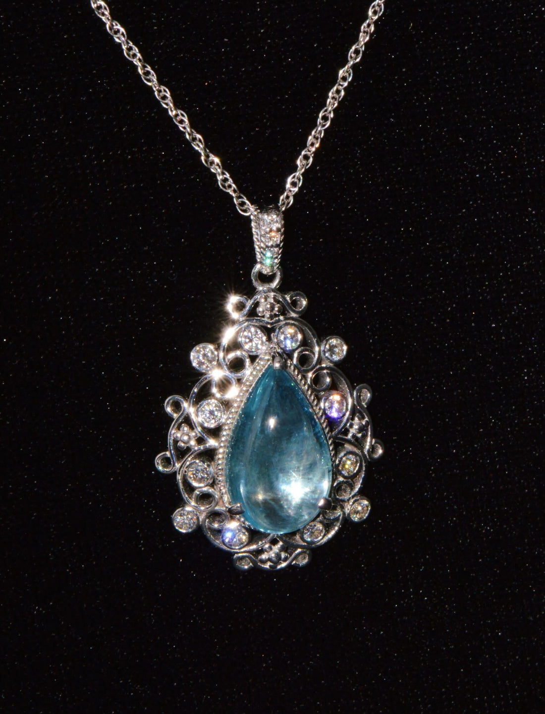 Certified Natural 6.97Cts VS F Diamond Aquamarine 18K Solid Gold Filigree Pendant Necklace
