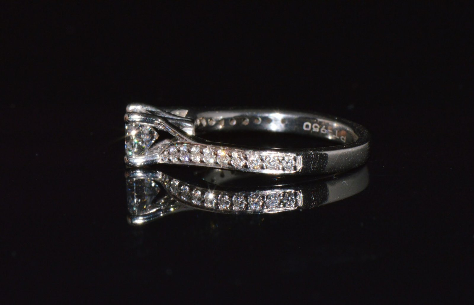 GIA Certified Natural 0.69CTS VVS E Diamond Solid 950 Platinum Designer Ring