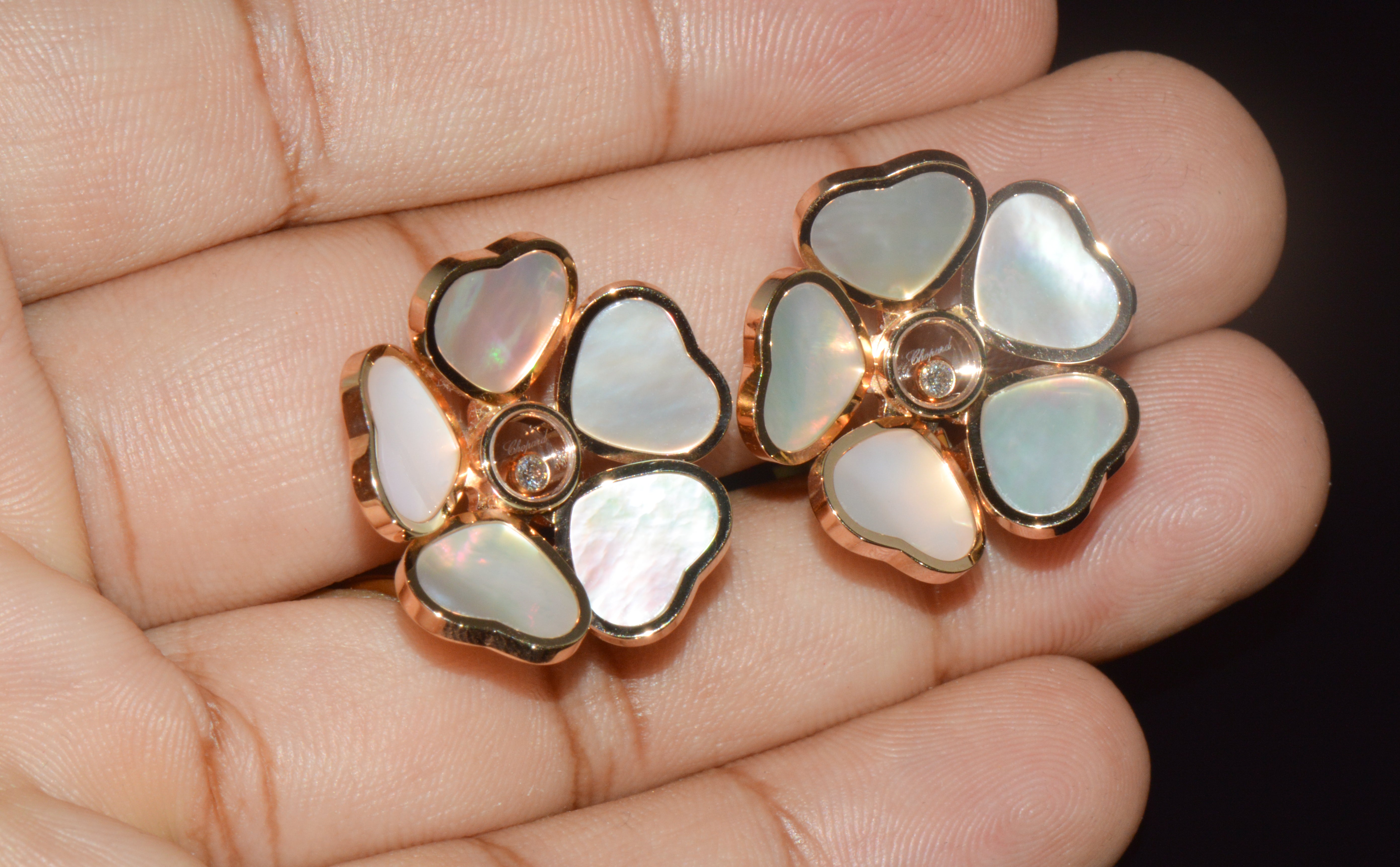Chopard Happy Hearts Flowers Diamond Mother of Pearl 18K Rose Gold Earrings