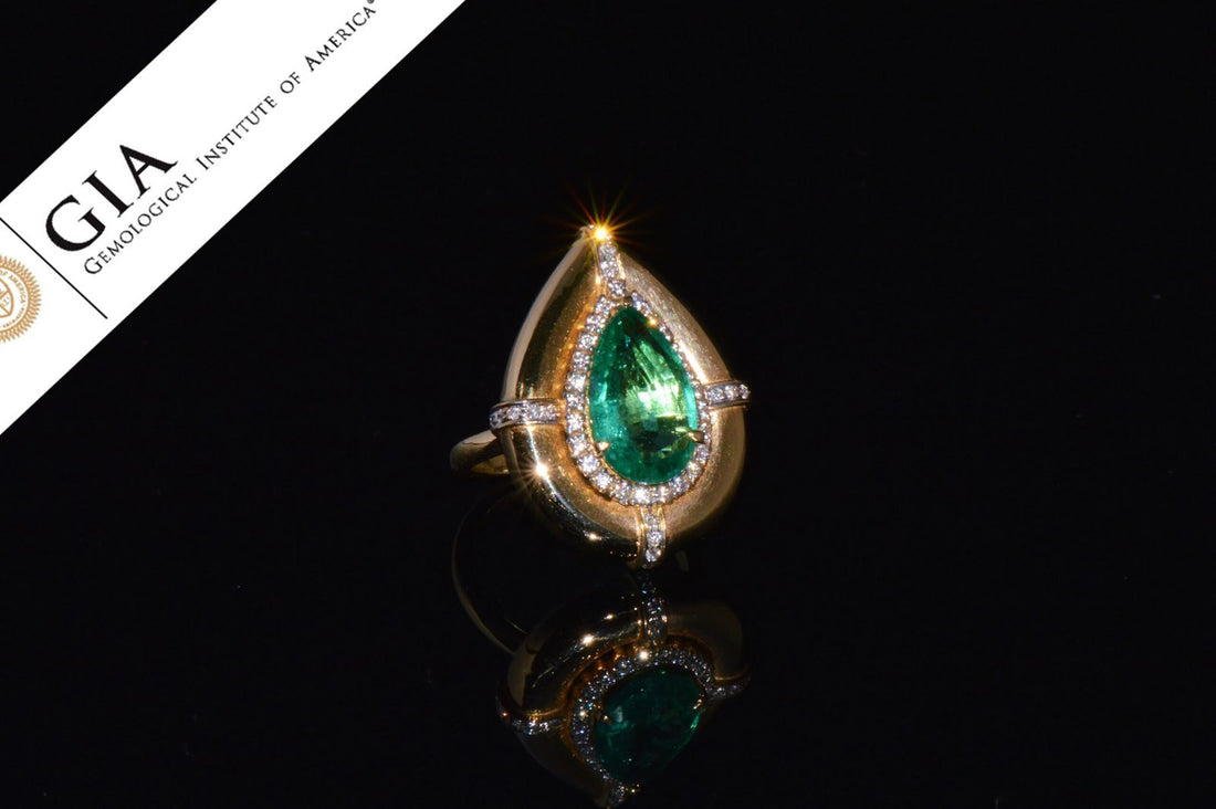 GIA Certified Natural 3.94CTS VS F Diamond Emerald 18K Solid Gold Cocktail Ring