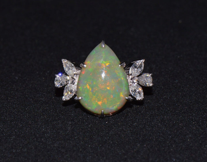 Certified Natural 4.66Cts VS F Diamond Green Opal 18K Solid Gold Cocktail Ring