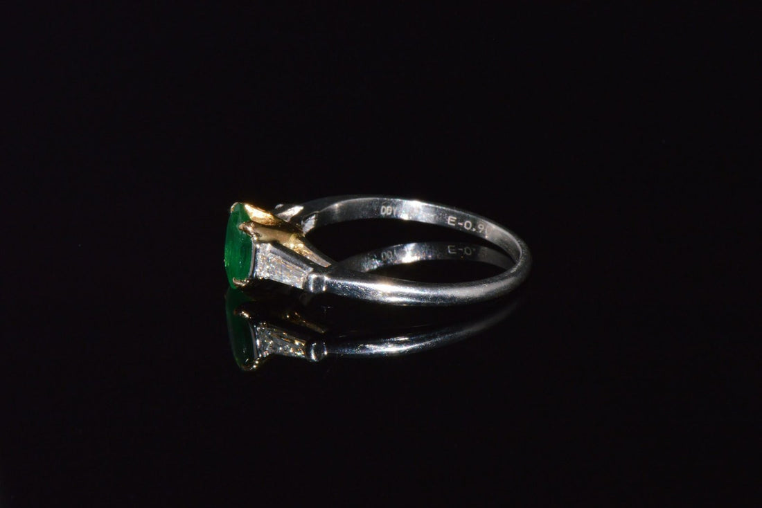 Certified Natural 1.13CTS VS G Diamond Emerald Platinum 18K Gold Three Stone Ring