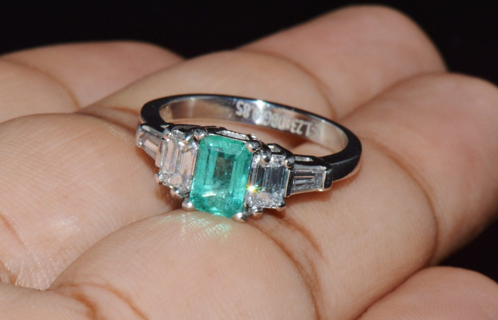 Certified Natural 2.08CTS VS F Diamond Emerald Platinum Five Stone Ring