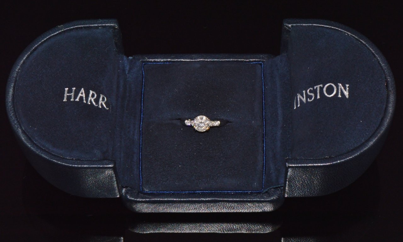 Genuine Harry Winston GIA Certified 0.77CTS F VS Diamond Tryst Platinum Engagement Ring