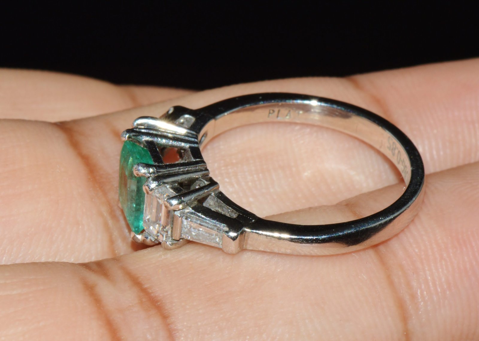 Certified Natural 2.08CTS VS F Diamond Emerald Platinum Five Stone Ring