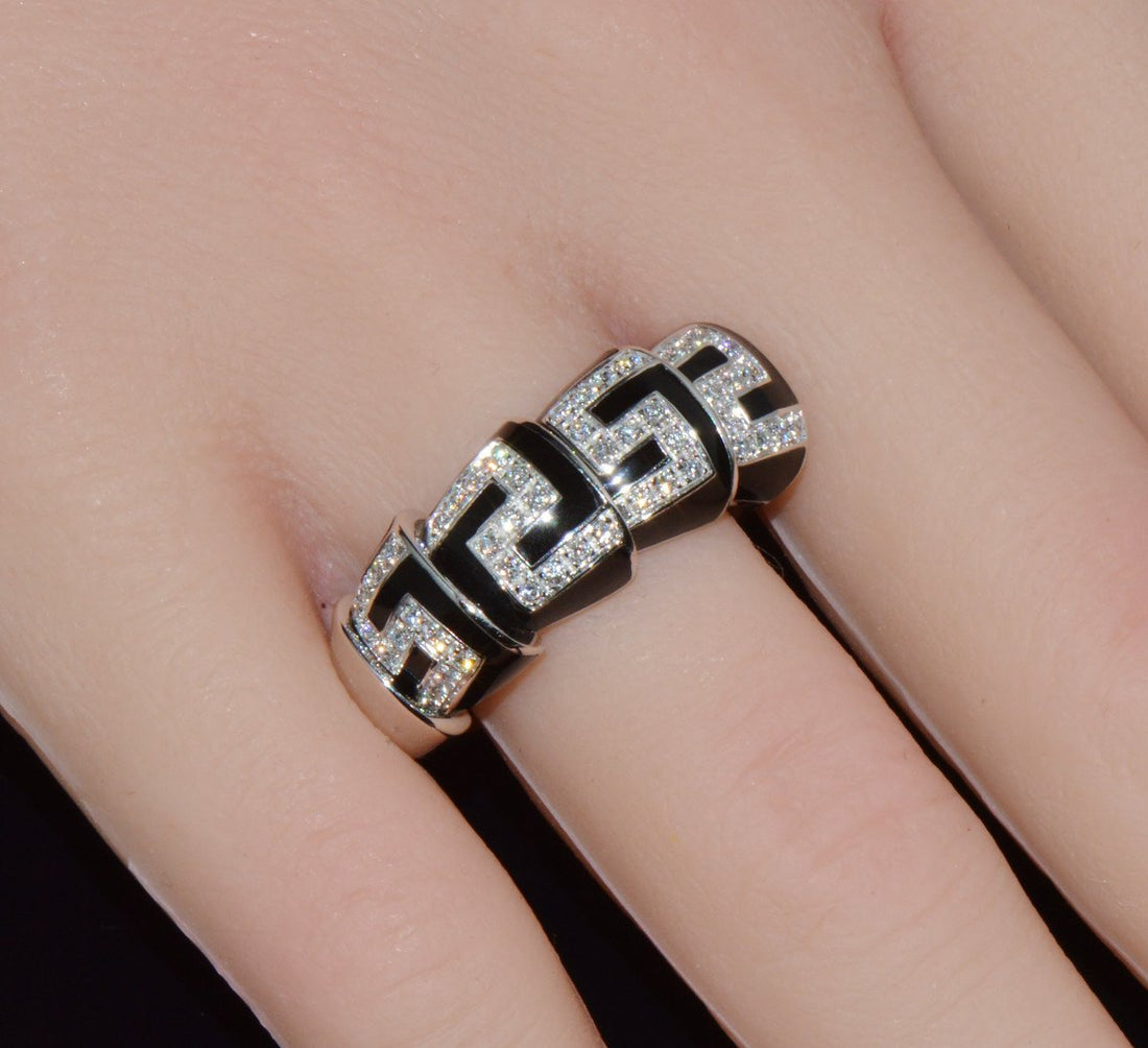 Vintage Roberto Coin Cobra 0.40CT Diamond Articulating Ring in Solid 18K White Gold