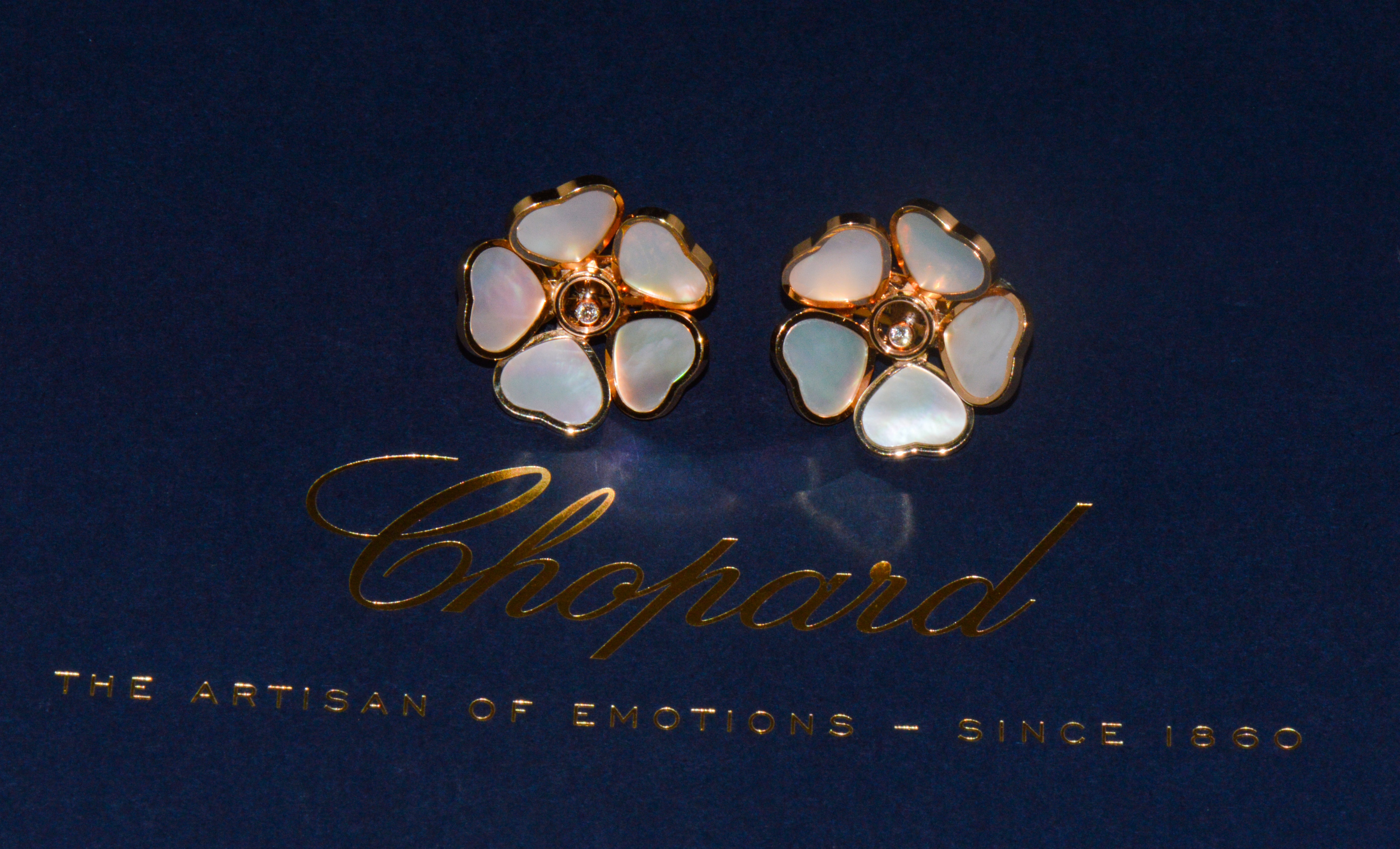 Chopard Happy Hearts Flowers Diamond Mother of Pearl 18K Rose Gold Earrings