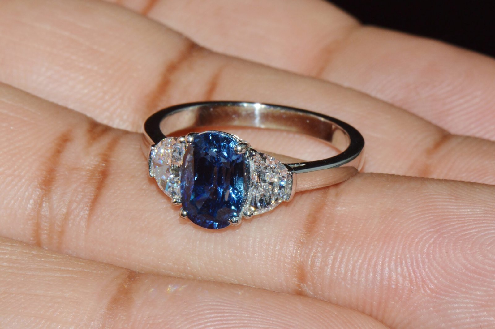 GIA Certified Natural 2.66CTS IF D Diamond Cornflower Blue Sapphire 950 Platinum 3 Stone Ring