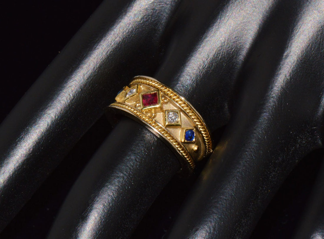 Gorgeous Natural Diamond Ruby Sapphire 18K 750 Solid Gold Byzantine Beaded Greek Ring Band
