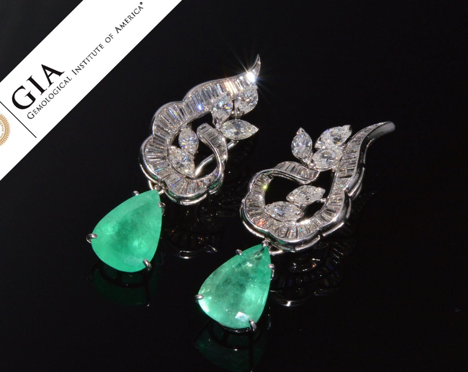 GIA Natural 23.23CTS VS F Diamond Colombian Emerald 18K Gold 900 Platinum 2-IN-1 Cluster Dangle Earrings