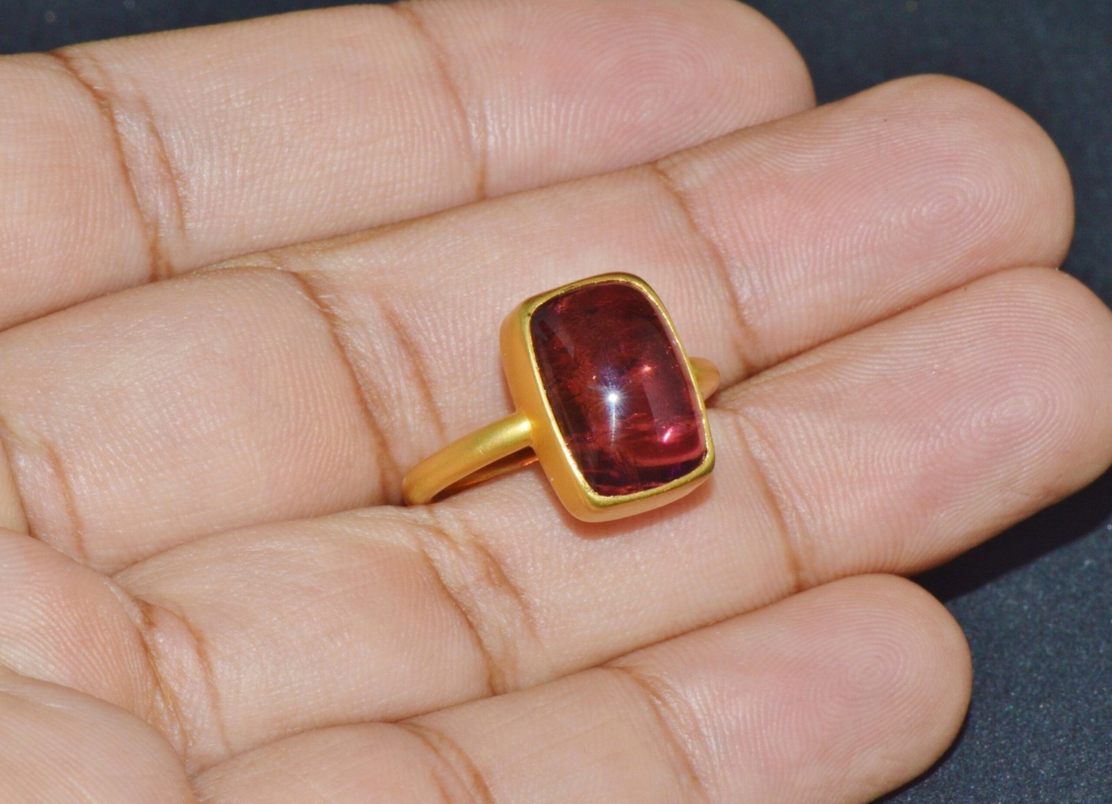 Certified Natural 9.75Cts Rubellite Tourmaline 18K Solid Gold Bezel Stacking Ring