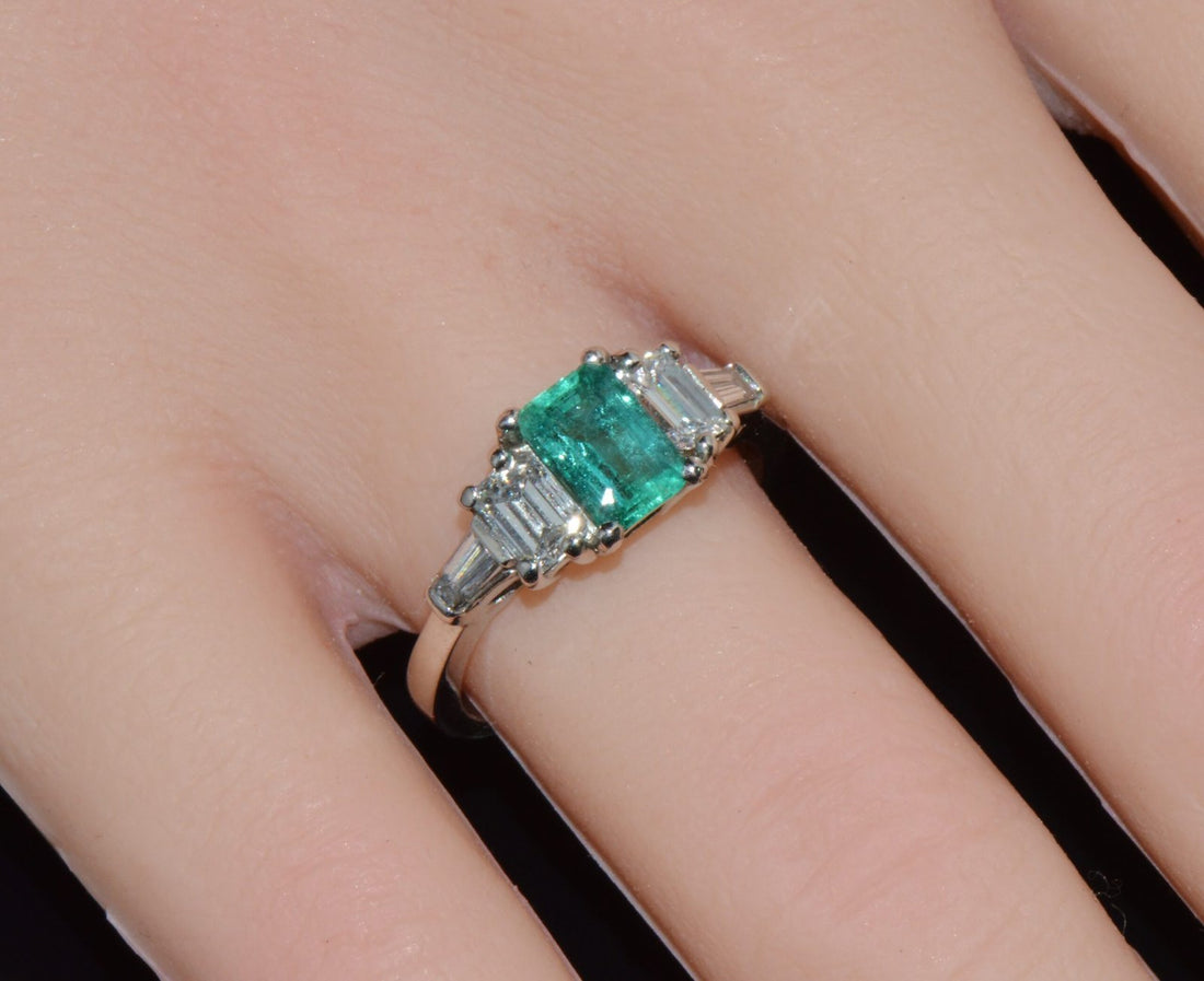 Certified Natural 2.08CTS VS F Diamond Emerald Platinum Five Stone Ring