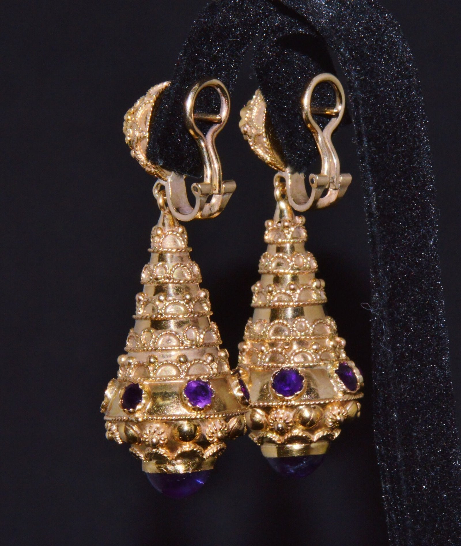 Gorgeous Italian Etruscan Revival 18K 750 Solid Gold Amethyst Dangle Chandelier Earrings