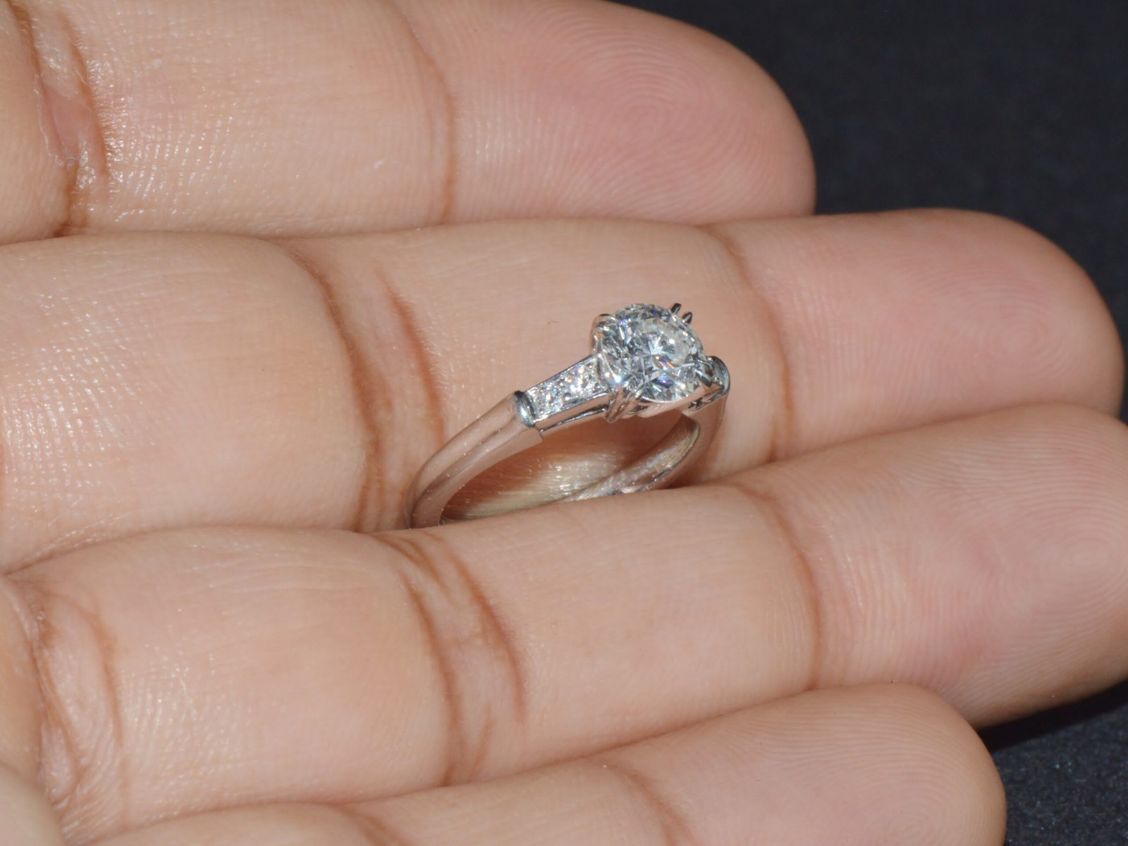 Genuine Harry Winston GIA Certified 0.77CTS F VS Diamond Tryst Platinum Engagement Ring