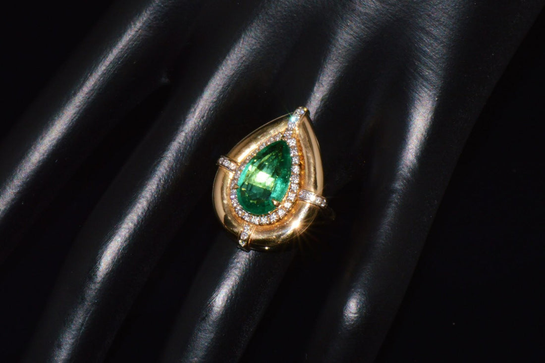 GIA Certified Natural 3.94CTS VS F Diamond Emerald 18K Solid Gold Cocktail Ring