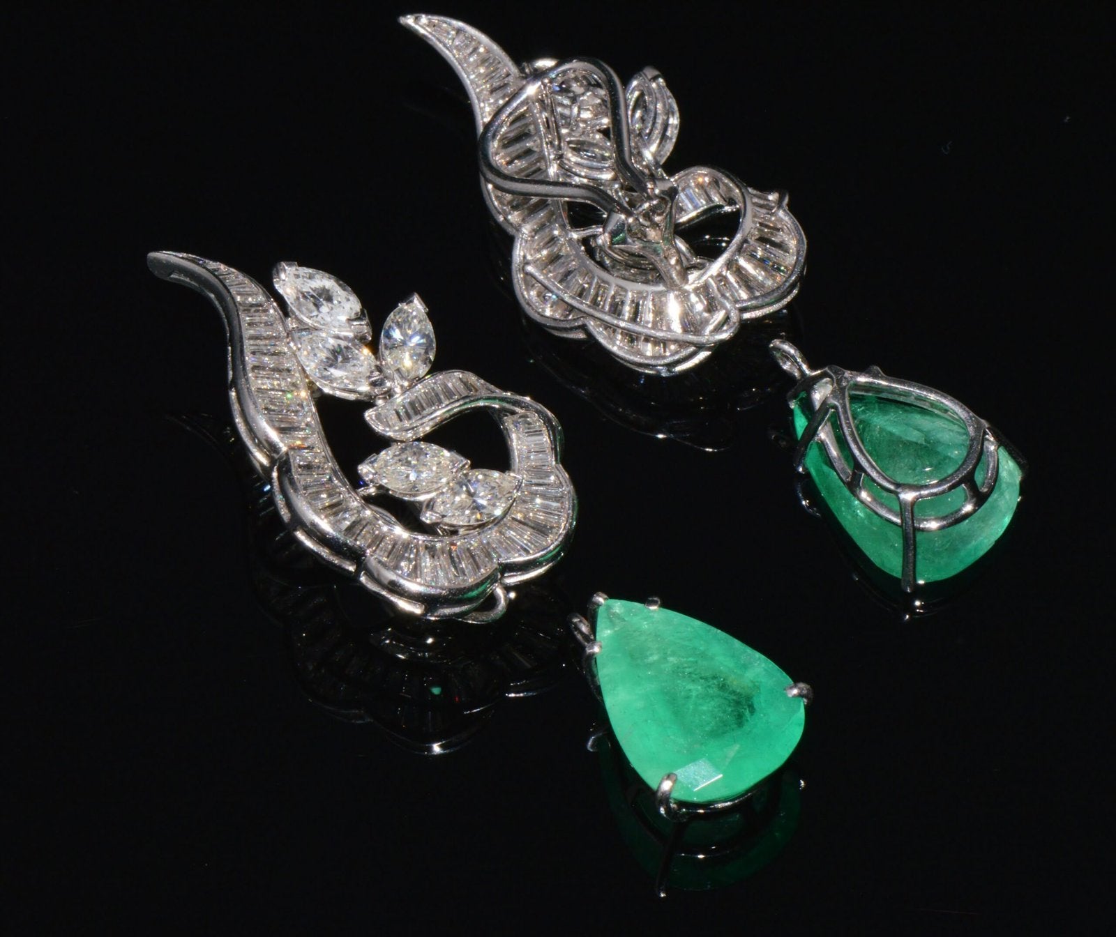 GIA Natural 23.23CTS VS F Diamond Colombian Emerald 18K Gold 900 Platinum 2-IN-1 Cluster Dangle Earrings