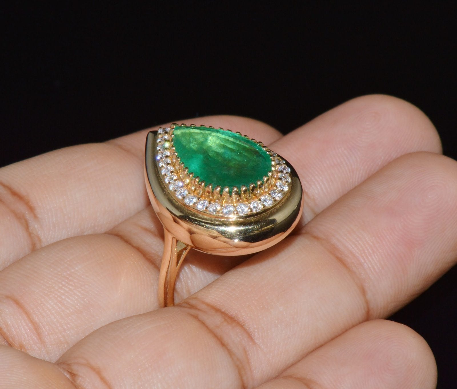 GIA Certified Natural 6.46CTS VS F Diamond Emerald 18K Solid Gold Halo Domed Ring