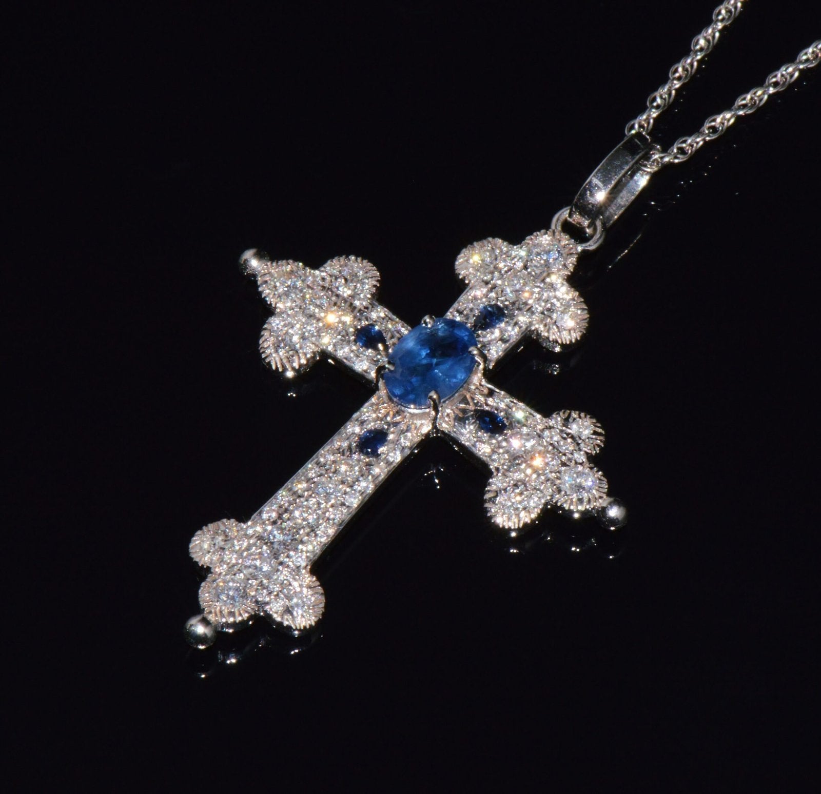 Certified Natural 2.15Cts VS F Diamond Sapphire 18K 750 Solid Gold Filigree Cross Pendant