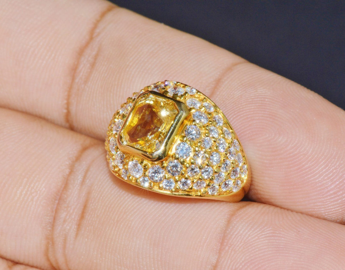 GIA Natural 5.7Cts VS Diamond Unheated Yellow Sapphire 18K Gold Bombay Dome Ring