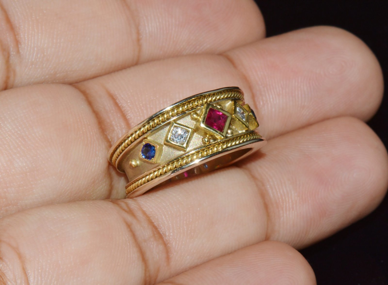 Gorgeous Natural Diamond Ruby Sapphire 18K 750 Solid Gold Byzantine Beaded Greek Ring Band