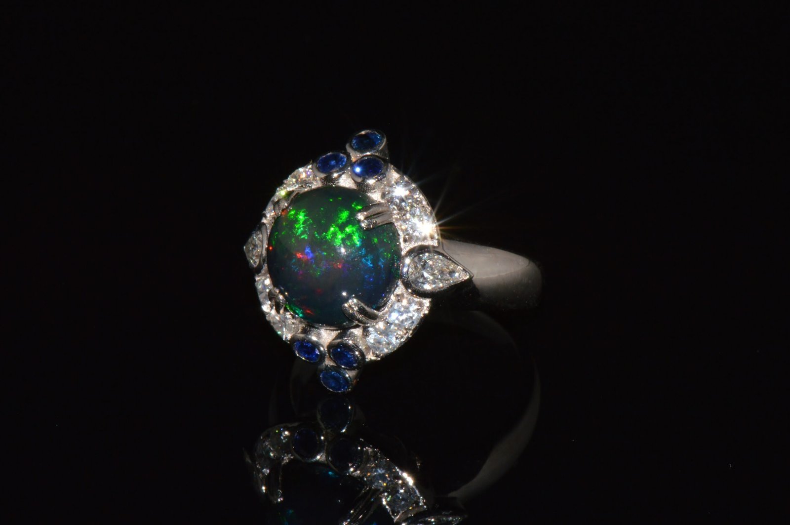 Certified Natural 4.18CTS VS F Diamond Opal Sapphire 18K Solid Gold Cocktail Ring