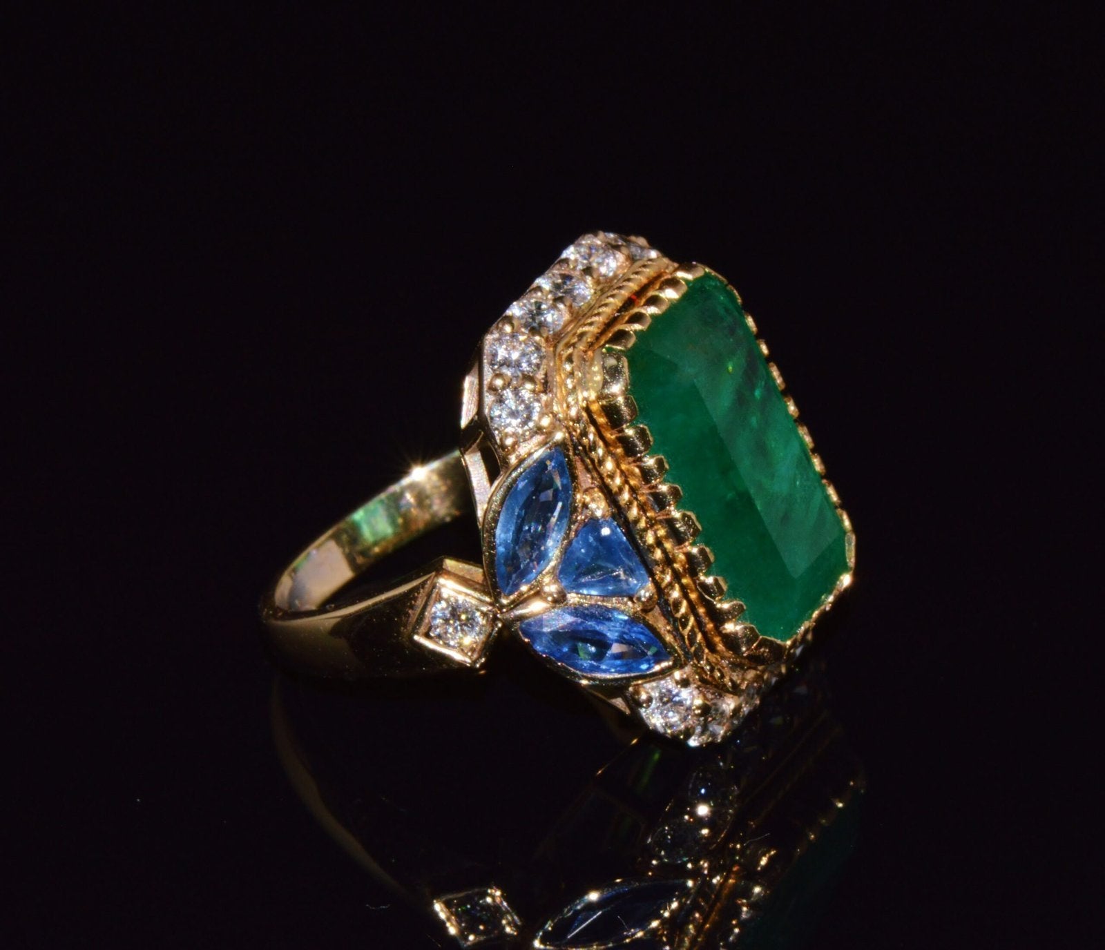GIA Certified Natural 12.80CTS Emerald Sapphire Diamond 18K Solid Gold Cocktail Ring
