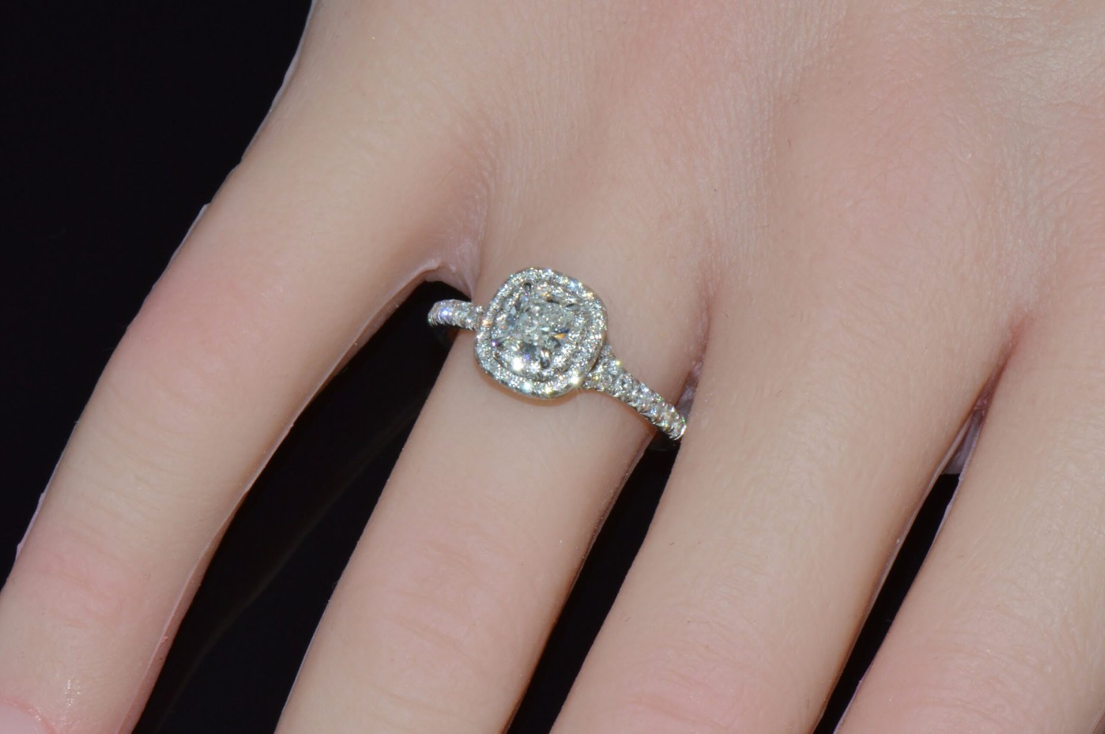 Vintage Tiffany & Co. Natural 0.79Cts F VVS1 Diamond Soleste 950 Platinum Engagement Ring