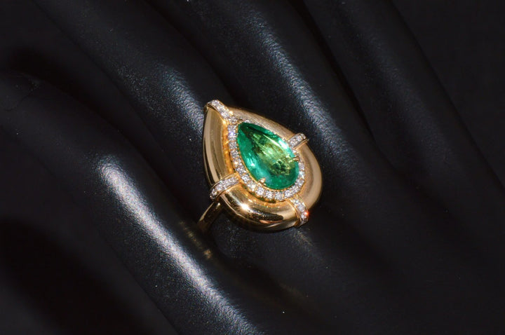 GIA Certified Natural 3.94CTS VS F Diamond Emerald 18K Solid Gold Cocktail Ring