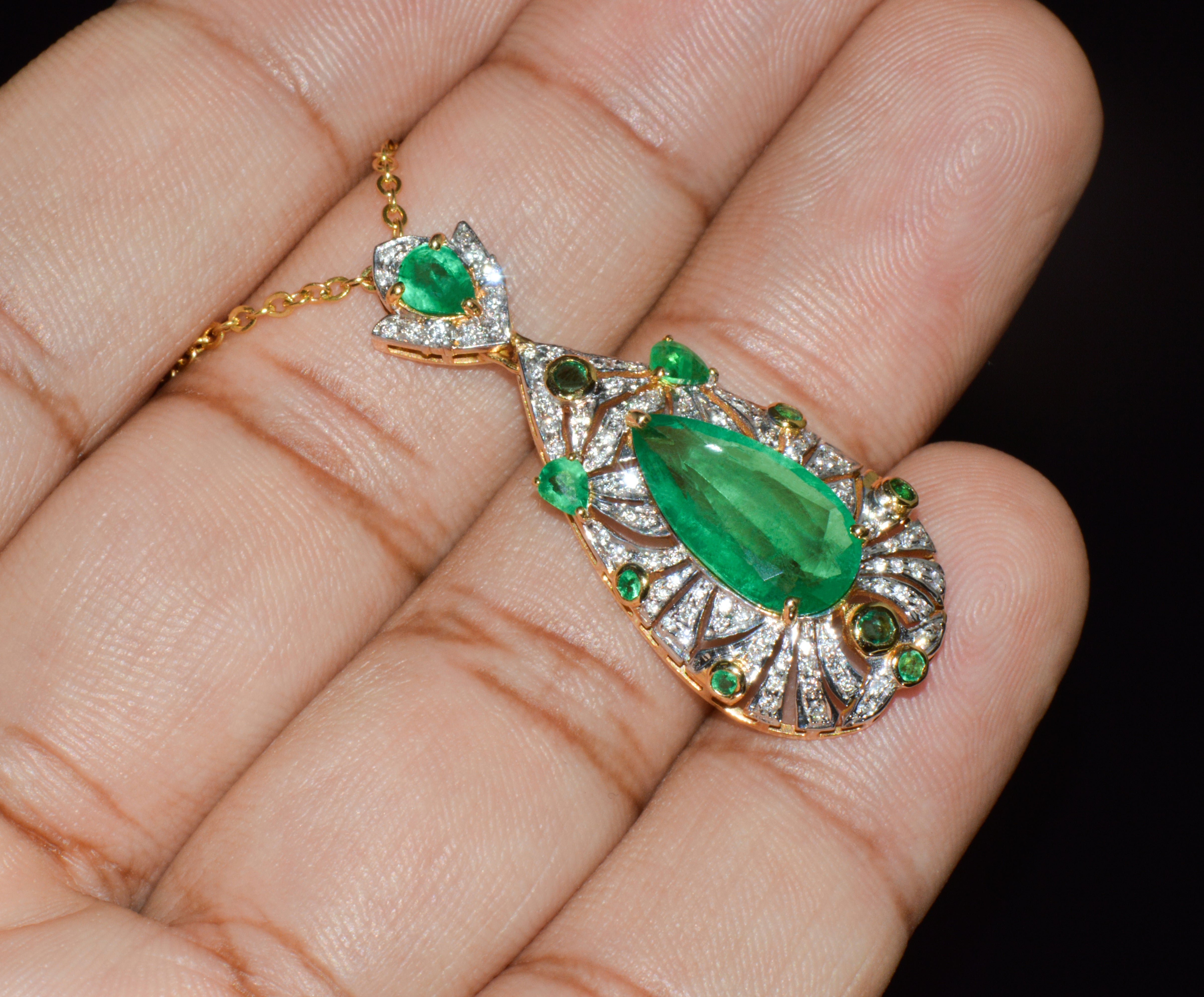 GIA Natural 4.10Cts Emerald Diamond Solid 18K Gold Pendant Necklace