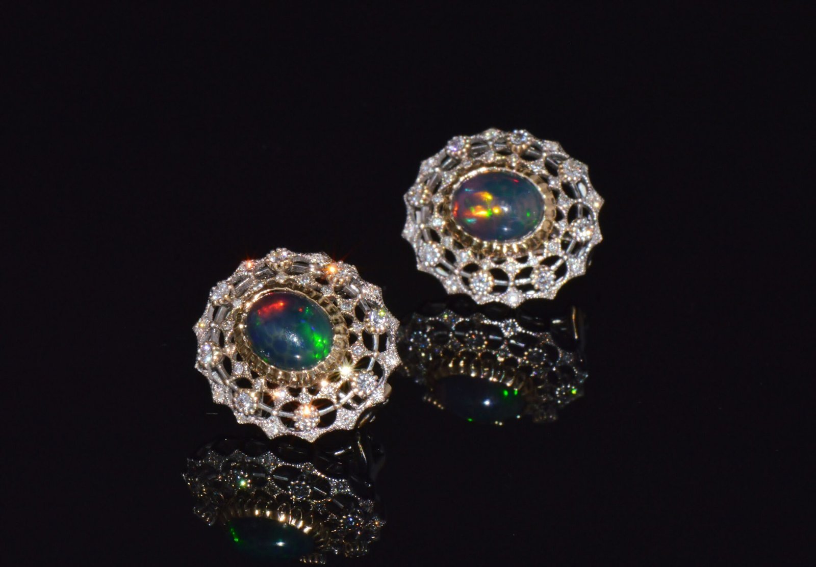 Certified Natural 4.41Cts VS F Diamond Black Opal 18K Solid Gold Cocktail Earrings